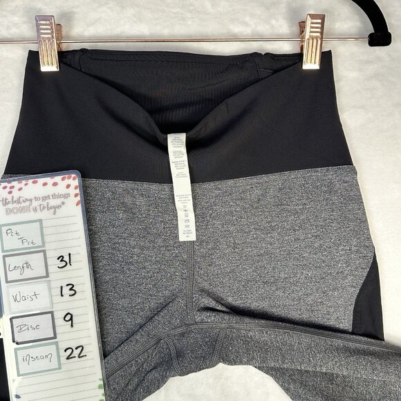 Lululemon Inspire Crop ll Luxtreme 3/4 Leggings Sz 6 Grey Black Yoga Athleisure - Picture 10 of 11